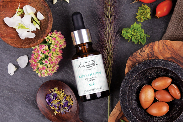 6 Effective oils for menopausal skin